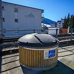 Fuer 8 Pers Neben Talstation Jakobshorn Skipiste 3 Schlafzimmer Privater Garten Vollausgestattete Kueche شقة