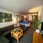 Fuer 8 Pers Neben Talstation Jakobshorn Skipiste 3 Schlafzimmer Privater Garten Vollausgestattete Kueche *