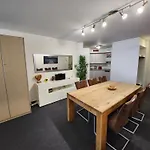 شقة Fuer 8 Pers Neben Talstation Jakobshorn Skipiste 3 Schlafzimmer Privater Garten Vollausgestattete Kueche دافوس