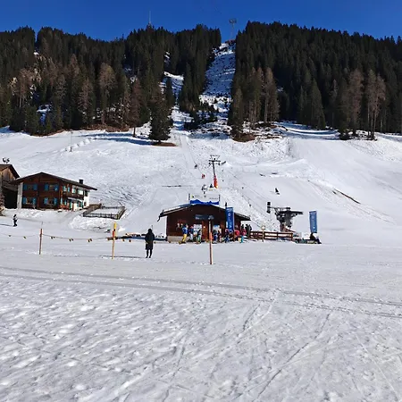 4 115m2 Gartenwohnung An Der Jakobshorn Talstation Neben Wander- Und Mountainbikeparadise