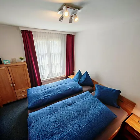 Grosszuegige 3 Schlafzimmer Mit Privatem Garten Neben Jakobshornbahn *