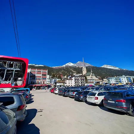 4 115m2 Gartenwohnung An Der Jakobshorn Talstation Neben Wander- Und Mountainbikeparadise Davos