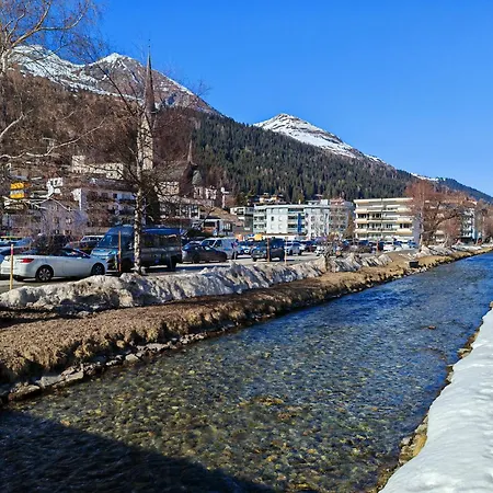 4 115m2 Gartenwohnung An Der Jakobshorn Talstation Neben Wander- Und Mountainbikeparadise Davos