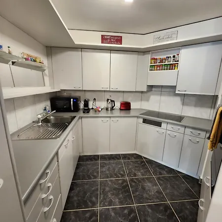 Fuer 8 Pers Neben Talstation Jakobshorn Skipiste 3 Schlafzimmer Privater Garten Vollausgestattete Kueche * 达沃斯