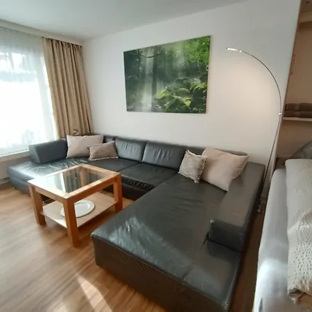 Grosszuegige 3 Schlafzimmer Mit Privatem Garten Neben Jakobshornbahn * דאבוס