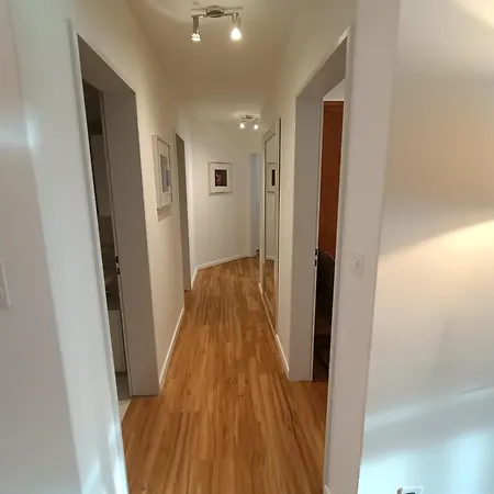 Grosszuegige 3 Schlafzimmer Mit Privatem Garten Neben Jakobshornbahn * דאבוס