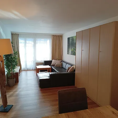 דירה Grosszuegige 3 Schlafzimmer Mit Privatem Garten Neben Jakobshornbahn