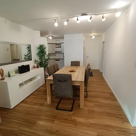 Grosszuegige 3 Schlafzimmer Mit Privatem Garten Neben Jakobshornbahn דירה