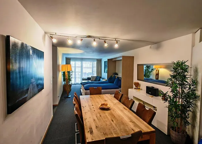 Für 8 Pers Neben Talstation Jakobshorn Und Bolgen 3 Schlafzimmer Privater Garten Vollausgestattete Küche