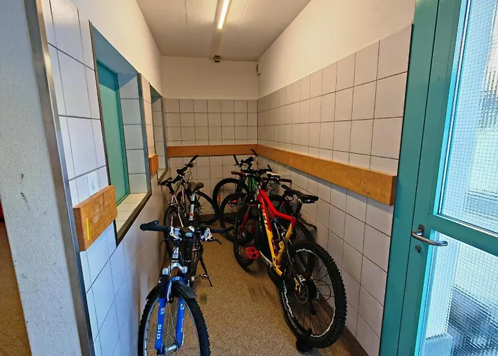 Fuer 8 Pers Neben Talstation Jakobshorn Skipiste 3 Schlafzimmer Privater Garten Vollausgestattete Kueche Apartament