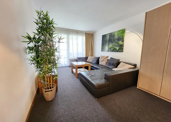 Für 8 Pers Neben Talstation Jakobshorn Und Bolgen 3 Schlafzimmer Privater Garten Vollausgestattete Küche *