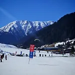Fuer 8 Pers Neben Talstation Jakobshorn Skipiste 3 Schlafzimmer Privater Garten Vollausgestattete Kueche