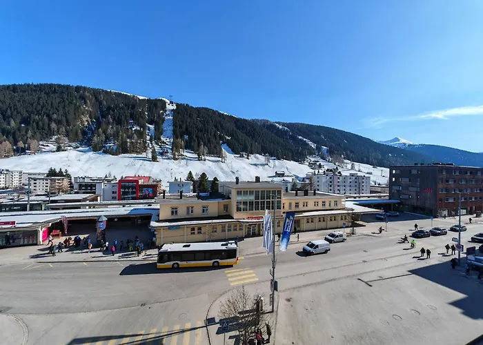 Fuer 8 Pers Neben Talstation Jakobshorn Skipiste 3 Schlafzimmer Privater Garten Vollausgestattete Kueche Appartement *