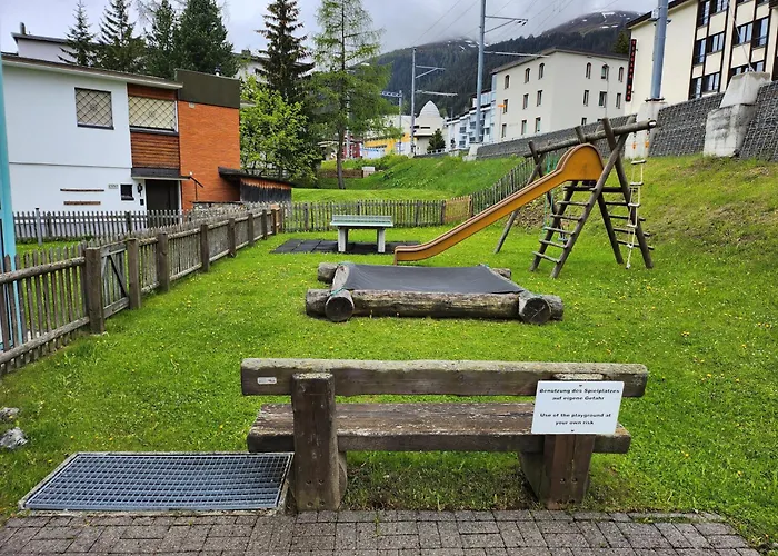 Fuer 8 Pers Neben Talstation Jakobshorn Skipiste 3 Schlafzimmer Privater Garten Vollausgestattete Kueche *