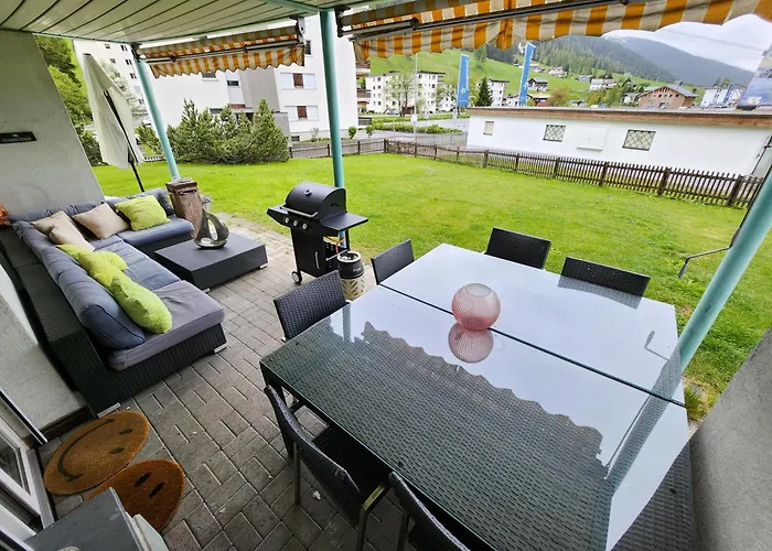 Fuer 8 Pers Neben Talstation Jakobshorn Skipiste 3 Schlafzimmer Privater Garten Vollausgestattete Kueche *