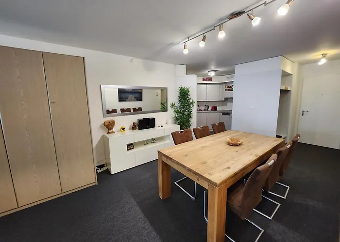 Appartement Fuer 8 Pers Neben Talstation Jakobshorn Skipiste 3 Schlafzimmer Privater Garten Vollausgestattete Kueche Davos