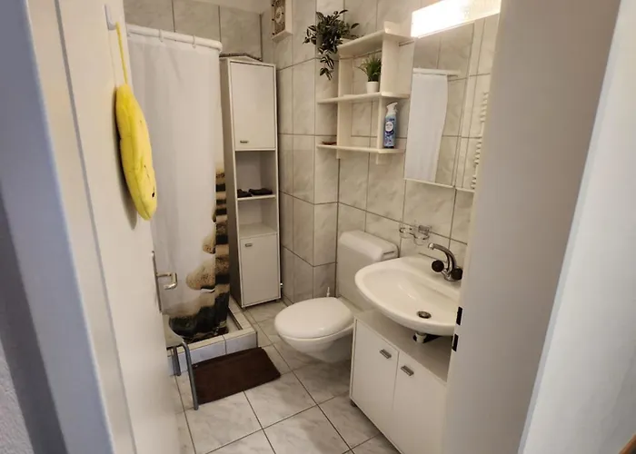 Fuer 8 Pers Neben Talstation Jakobshorn Skipiste 3 Schlafzimmer Privater Garten Vollausgestattete Kueche Appartement *