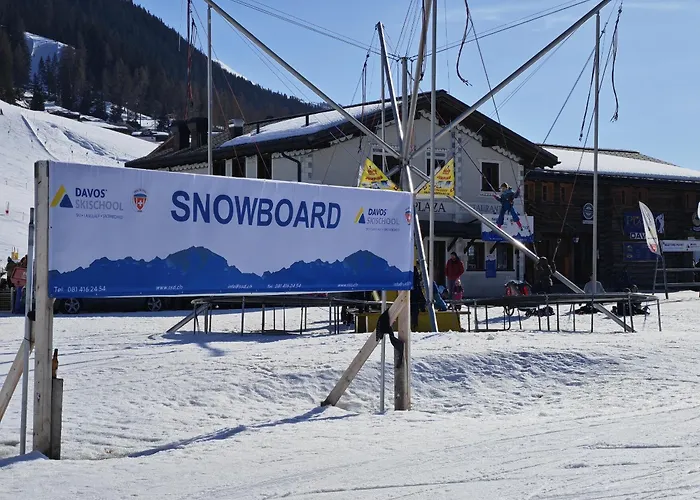 Appartement Fuer 8 Pers Neben Talstation Jakobshorn Skipiste 3 Schlafzimmer Privater Garten Vollausgestattete Kueche *